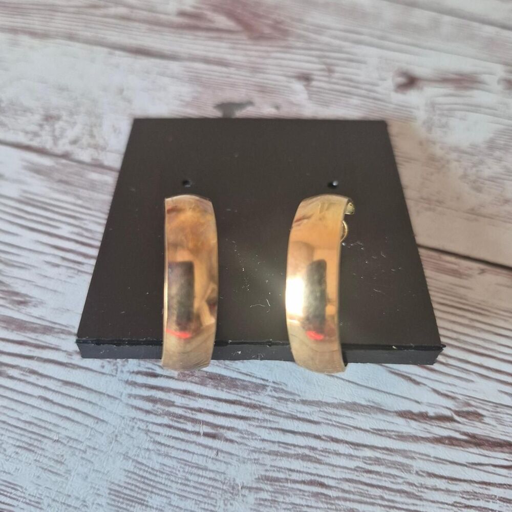 Large Y2K Gold Hoops - Picture 2 of 4